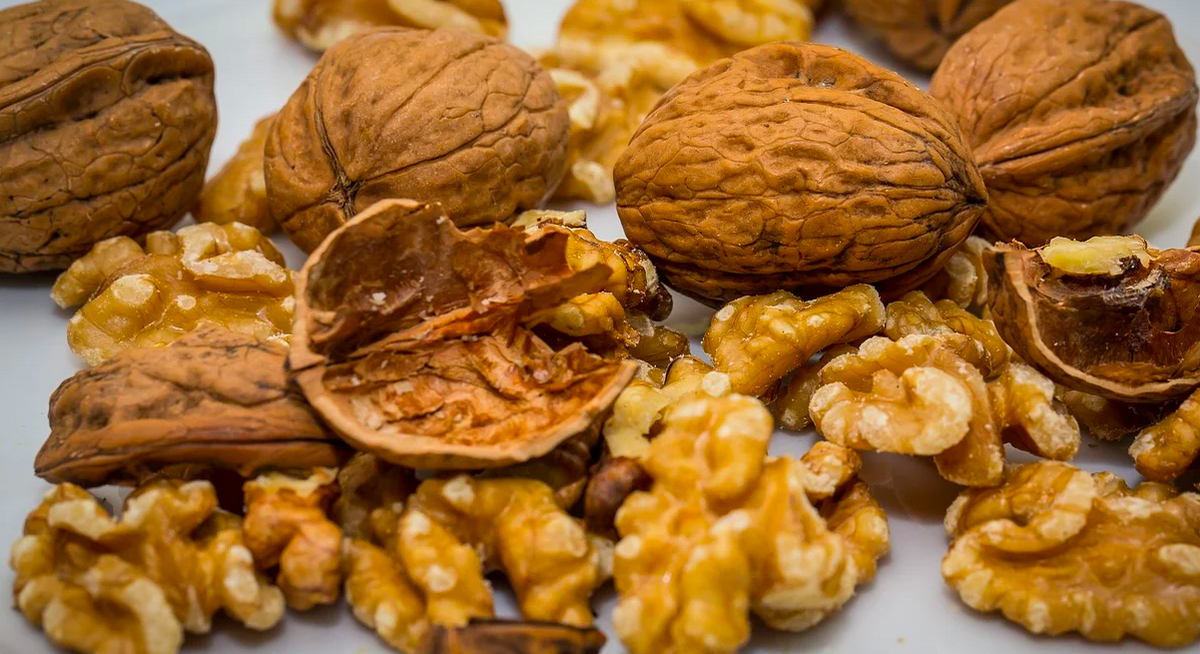 Eating Walnuts & Pecans Can Help Lower 'Bad' Cholesterol Cardiology