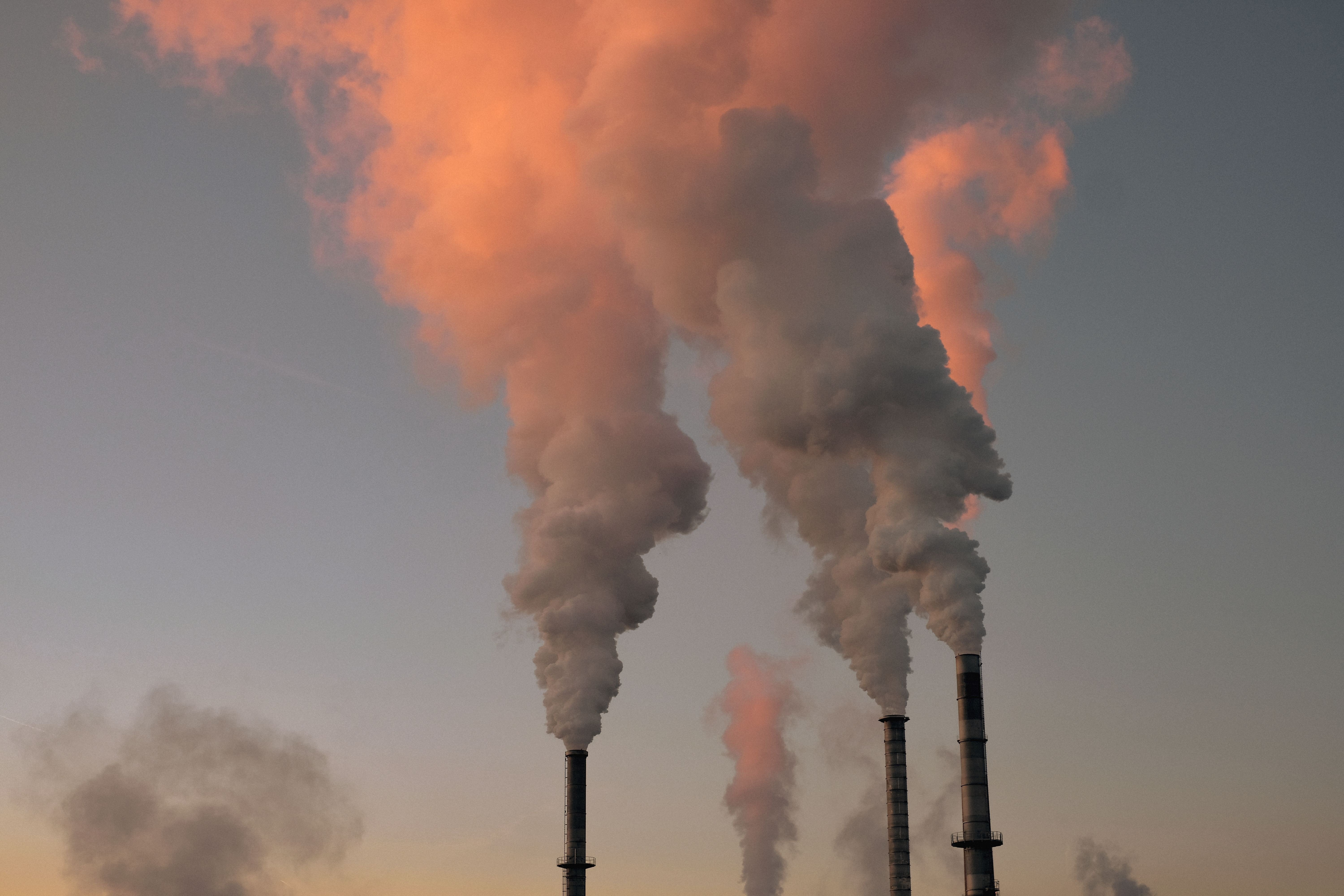 Scientists Discover Missing Link in Urban Smog Production