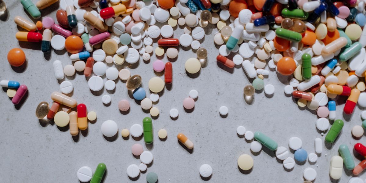 Taking Ibuprofen and Blood Pressure Medication Linked to Kidney Damage